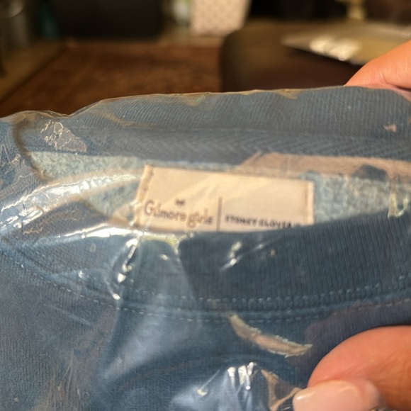 Stoney Clover Lane L/XL (Brand New) Sweatshirt - Picture 2 of 3